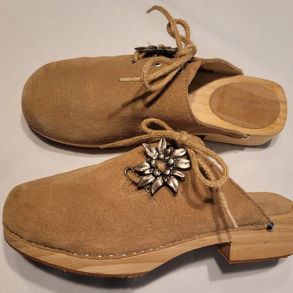 Landhaus C&A Naturally Shoes - Landhaus C&A Naturally Tan Suede Clog Edelweiss Size US 8.5, EU 39